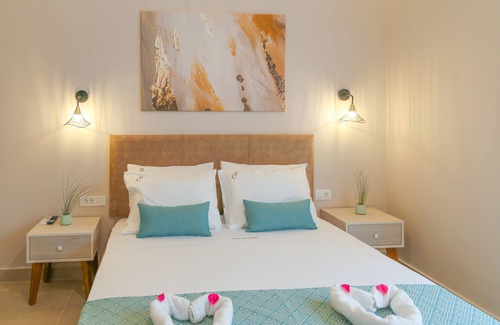 Old Town Hotel | Casa de Potie-casa 6: Double Room With Sauna in the Heart of Chania Old Town