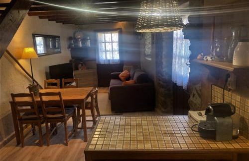 Dorres Apartment | Casa de pueblo con patio en Dorres