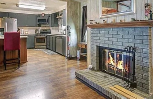 Astor House | Casa De Vino is perfect for your Waterfront Get Away