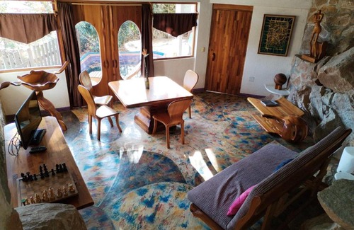 El Santuario House | Casa del Artista