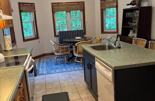 Fennville House | Casa del Lago - A Summer's Place on Lake Michigan