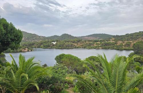 Las Jaras House | Casa del Lago la Encantada 10 huéspedes con piscina comunitaria Las Jaras