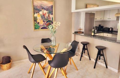 Playa San Juan Apartment | Casa del Mar