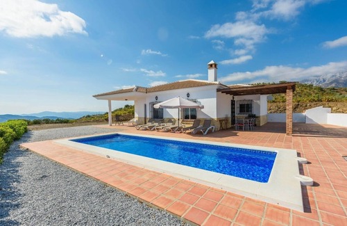Canillas de Albaida Villa | Casa del Mar - RCP012 Canillas de Albaida by Ruralidays