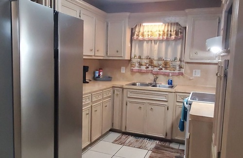 Brownsville House | Casa Del Sol 2 bedroom, 2 bathroom,5beds