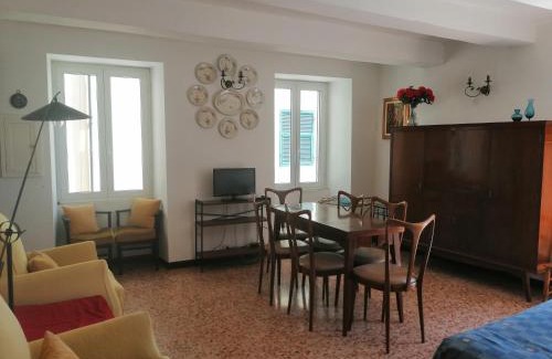 Cervo Apartment | Casa del Sole affacciato sul mare