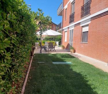 Marina di Pisa Apartment | CASA del SOLE APARTMENTS with garden