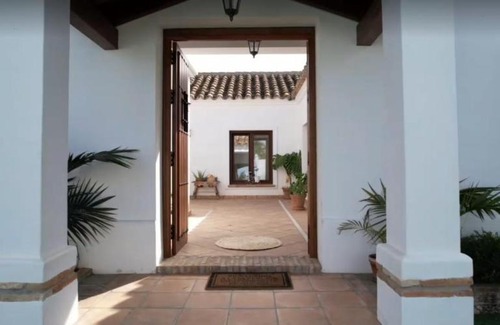 Coin House | Casa del valle