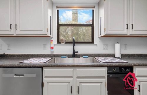 Northeast Heights House | Casa Deliciosa - An Irvie Home