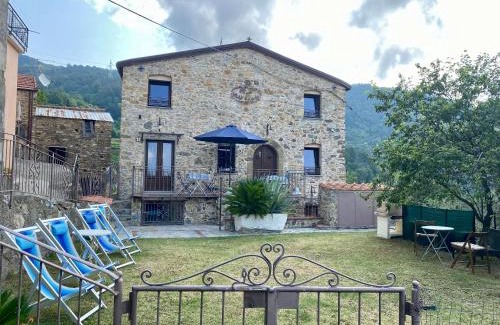 Castelnuovo Magra Apartment | Casa Dell'Angelo Cherubino Monolocale