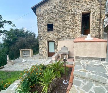 Castelnuovo Magra Apartment | Casa Dell'Angelo Cherubino Monolocale