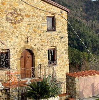 Castelnuovo Magra Apartment | Casa Dell'Angelo