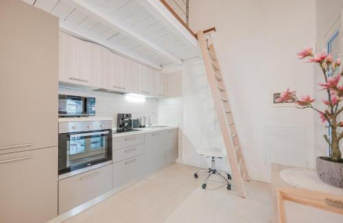 Longa Apartment | Casa dell'Aquila - Murano - 10 min from Venice - WiFi