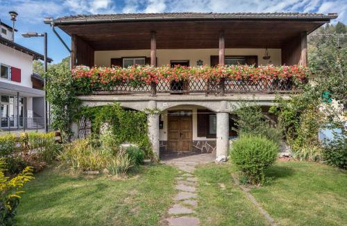 Castello-Molina di Fiemme Apartment | Casa Delmarco