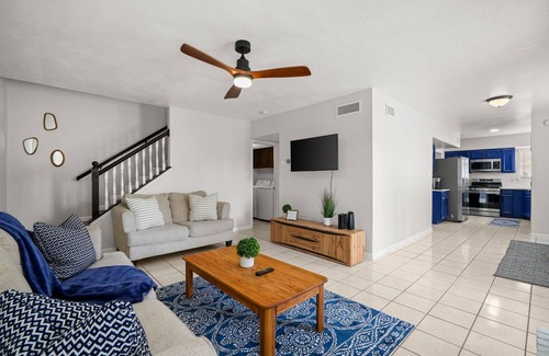 El Paso House | Casa Desierto-West El Paso, near shopping, hospitals, UTEP, and more!