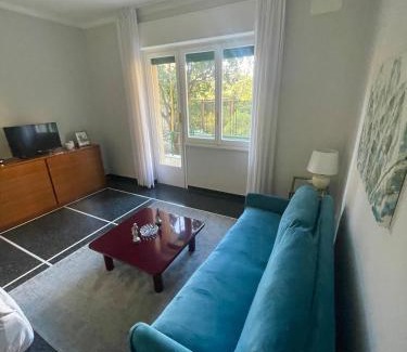 Nervi Apartment | Casa di Aldo: una casa nel centro di Nervi.