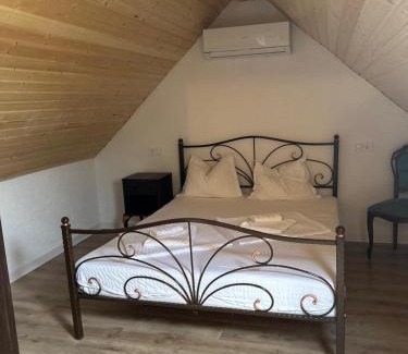 Jurilovca House | Casa di Antoni