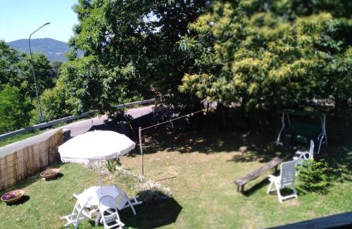 Bagnolo Apartment | Casa di montagna con spazio all'aperto