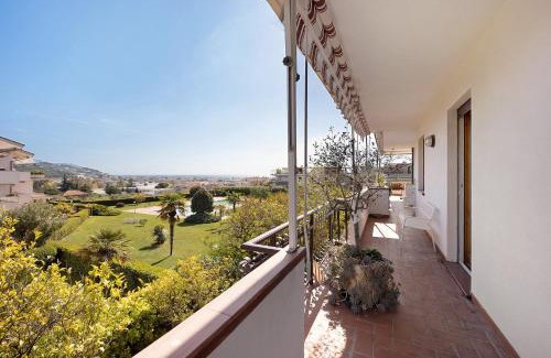 Diano Castello House | Casa di Oleg