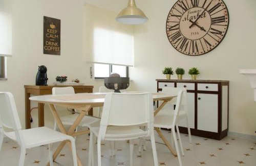 Lousa Apartment | Casa do Relógio