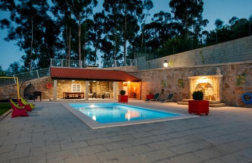 Fojo Lobal House | Casa do Sabugueiro
