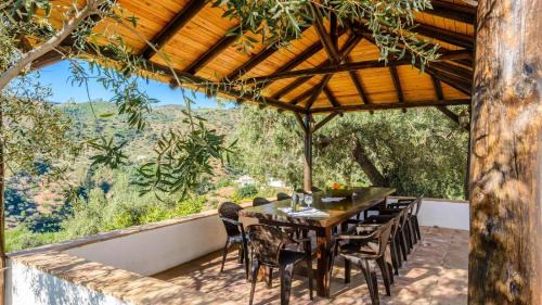 Riogordo Villa | Casa Dona Vela Riogordo by Ruralidays