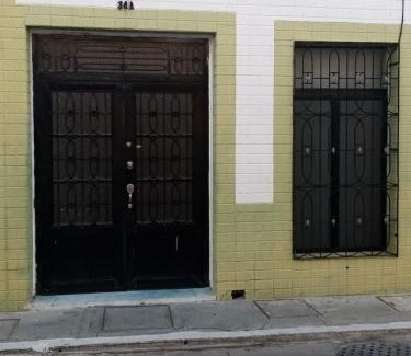 Zona Centro House | Casa El Flamboyán dentro de la ciudad amurallada