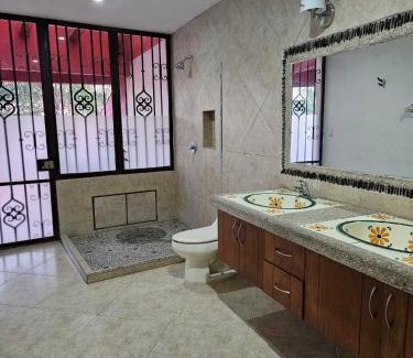 Burgos Bugambilias Apartment | Casa El Mirador - Burgos, Familiar