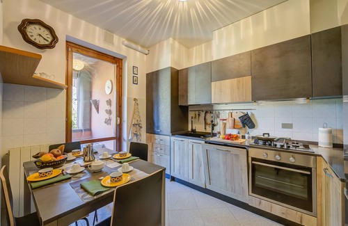 Carciano Apartment | Casa Elisabetta 100m From Stresa Downto, Stresa, Italy