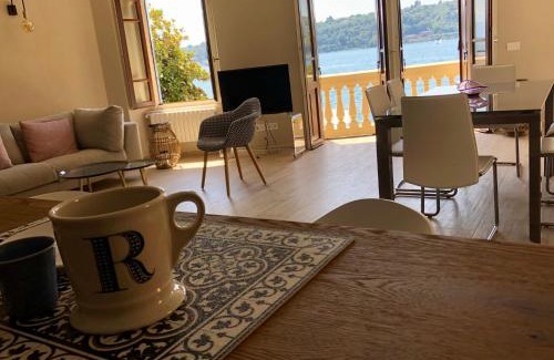 Salo Apartment | Casa Elisabetta, affacciata sul golfo