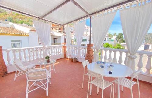 Sayalonga Apartment | Casa Elodí, 3 beautiful apartments and 1 private studio in Sayalonga