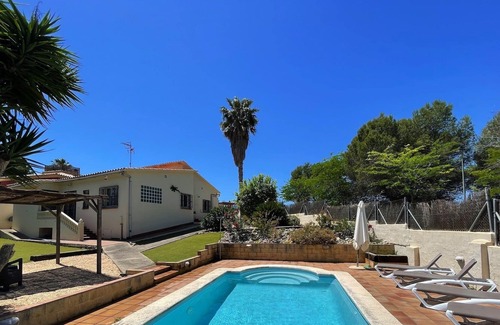 Sant Pere de Ribes Villa | Casa Els Cards With Private Pool