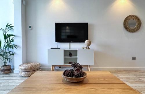 Los Abrigos Apartment | Casa Elsa with Free Parking
