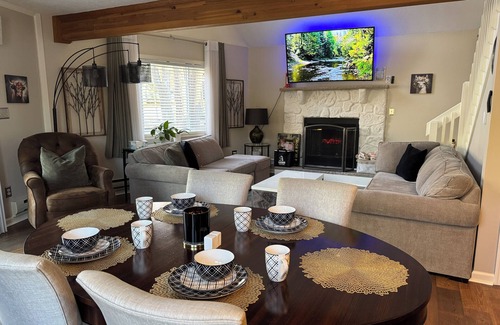 Albrightsville House | CASA EMMA , Charming 3-bedroom house with WiFi, AC in brilliant Albrightsville
