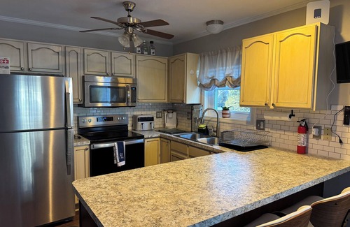 Albrightsville House | CASA EMMA , Charming 3-bedroom house with WiFi, AC in brilliant Albrightsville