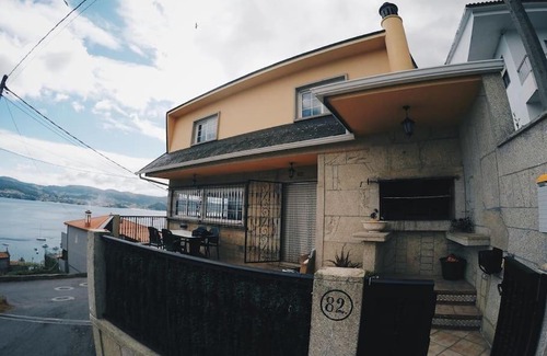 Raxo House | Casa en A Granxa, Sanxenxo, con vistas al mar