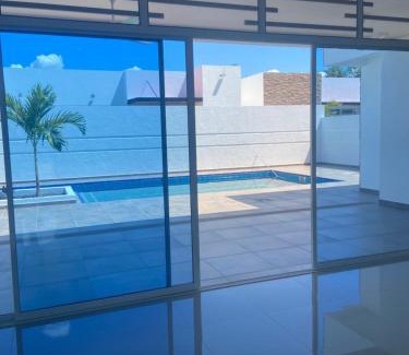 Flandes Villa | Casa en arriendo