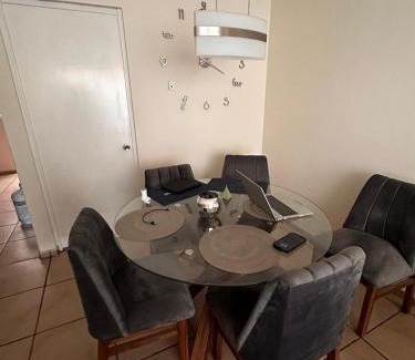 San Pedro Tlaquepaque Apartment | Casa en coto privado cerca de de la central nueva