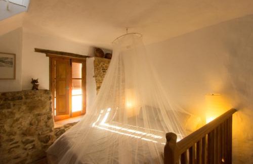 Castillo de Castellar House | Casa en fortaleza medieval