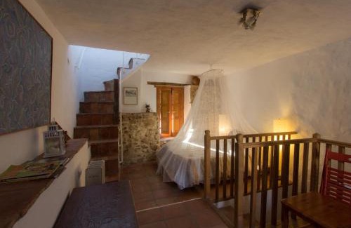 Castillo de Castellar House | Casa en fortaleza medieval