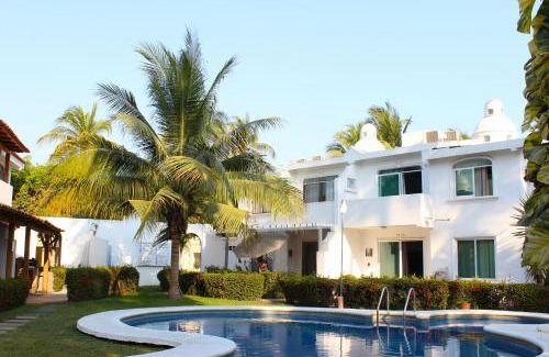 Club Santiago House | Casa en la playa en Club Santiago Manzanillo
