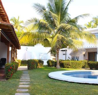 Club Santiago House | Casa en la playa en Club Santiago Manzanillo