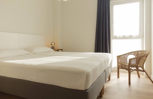 Tagle House | Casa en la Playa, Ideal Para Familias, con Jardín Individual y Parking Gratuito