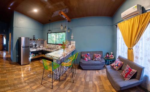 Montezuma House | Casa Encanto