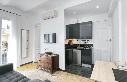 Collblanc y La Torrassa Apartment | Casa Nanit Apt A near Camp Nou