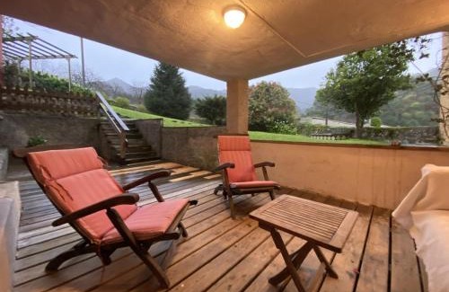 Prado House | Casa estilo rural con jardín entre playa y montaña