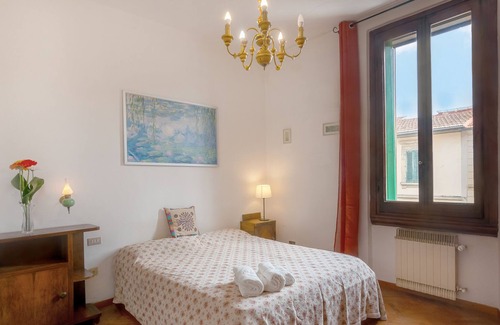 Coverciano Apartment | "Casa Falcucci" apartment near the city center with balcony & Wi-Fi