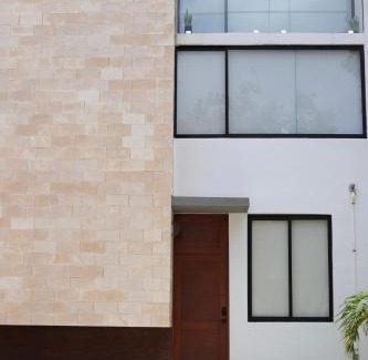 Puerto Juarez House | Casa familiar nueva con jacuzzi privado y alberca