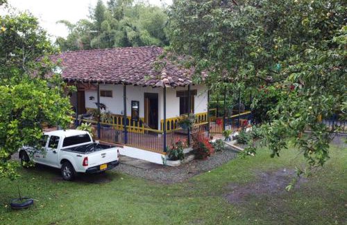 Montenegro House | Casa Finca Villa Luz a 800 mts del Parque del Café