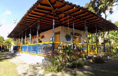 Montenegro House | Casa Finca Villa Luz a 800 mts del Parque del Café